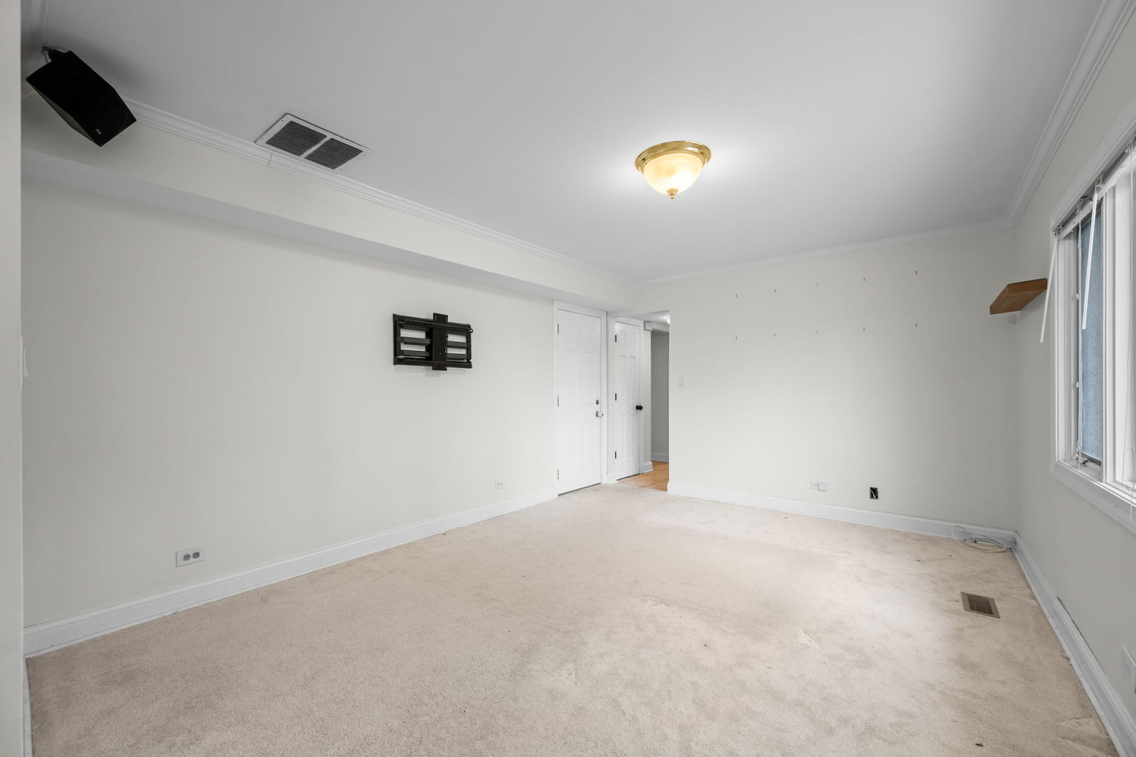 Gallery Image 19