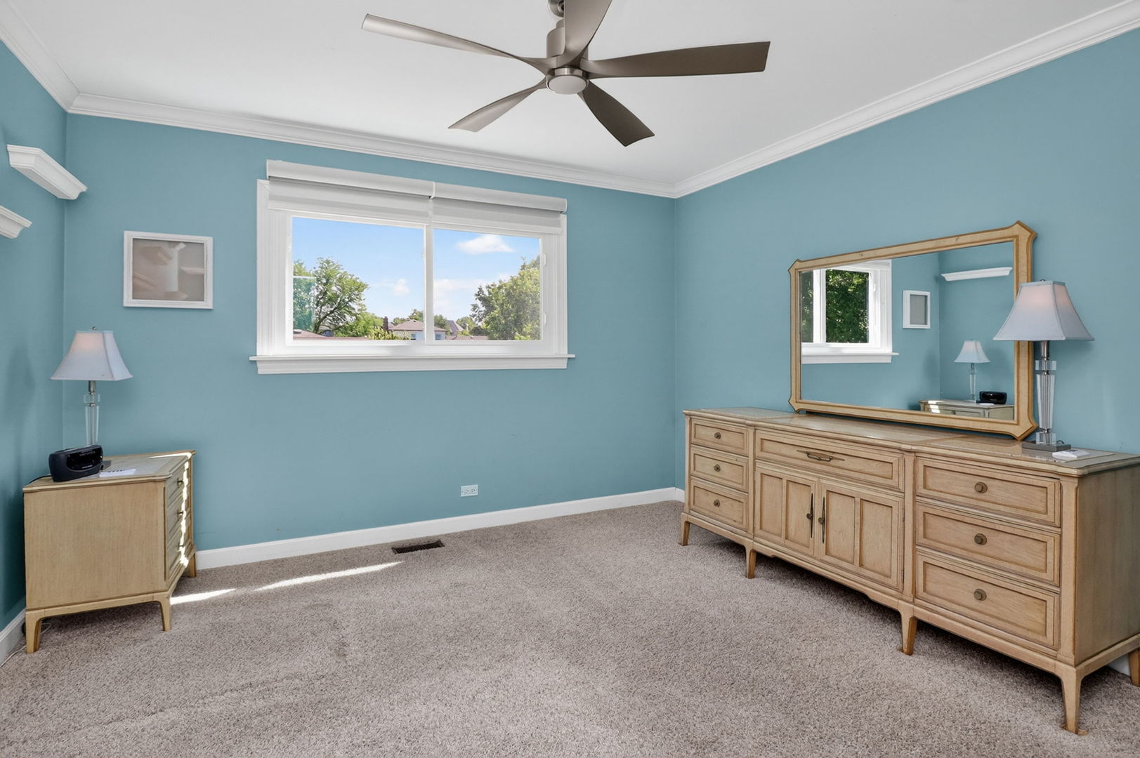 Gallery Image 19