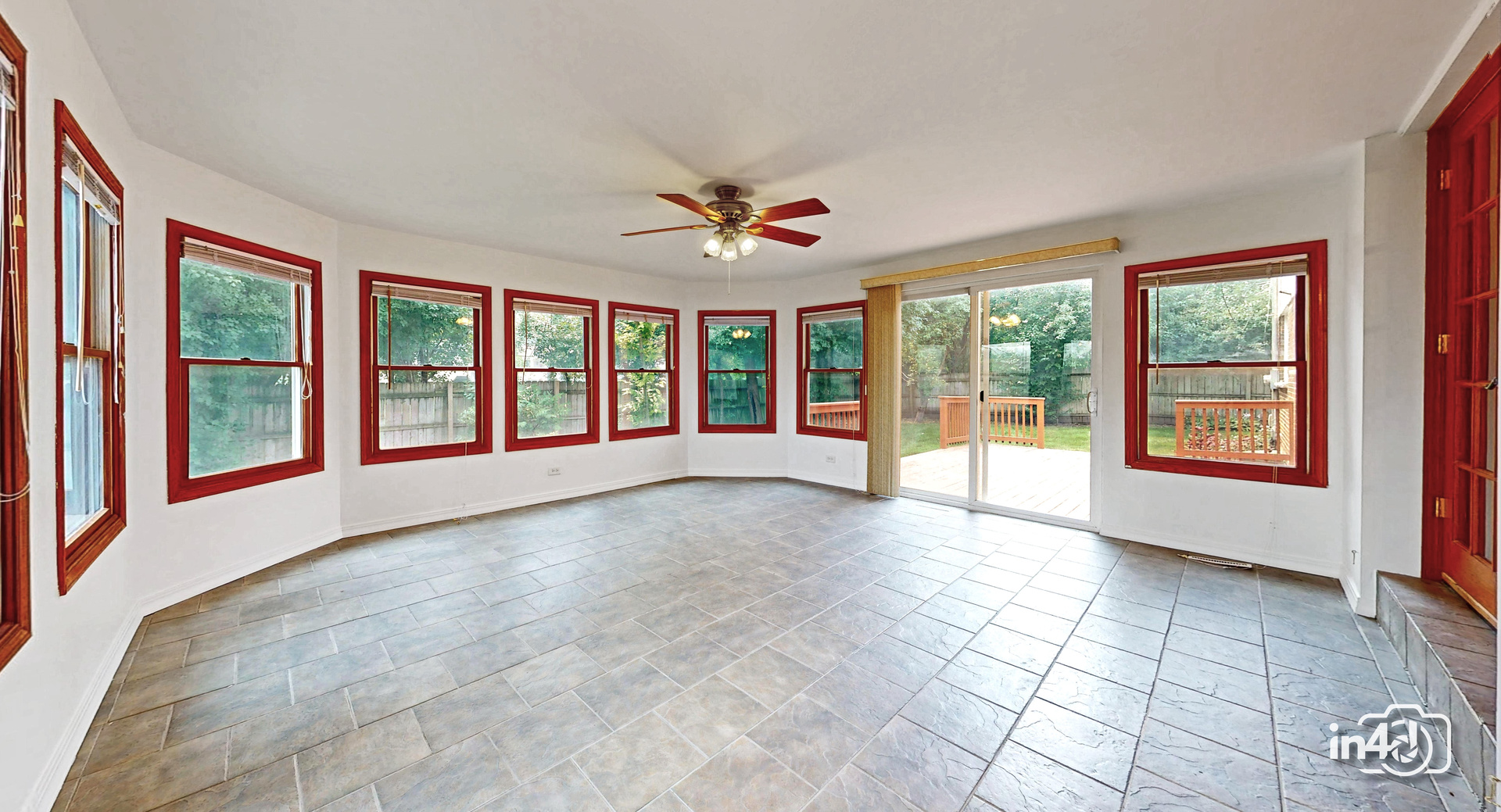 Gallery Image 18