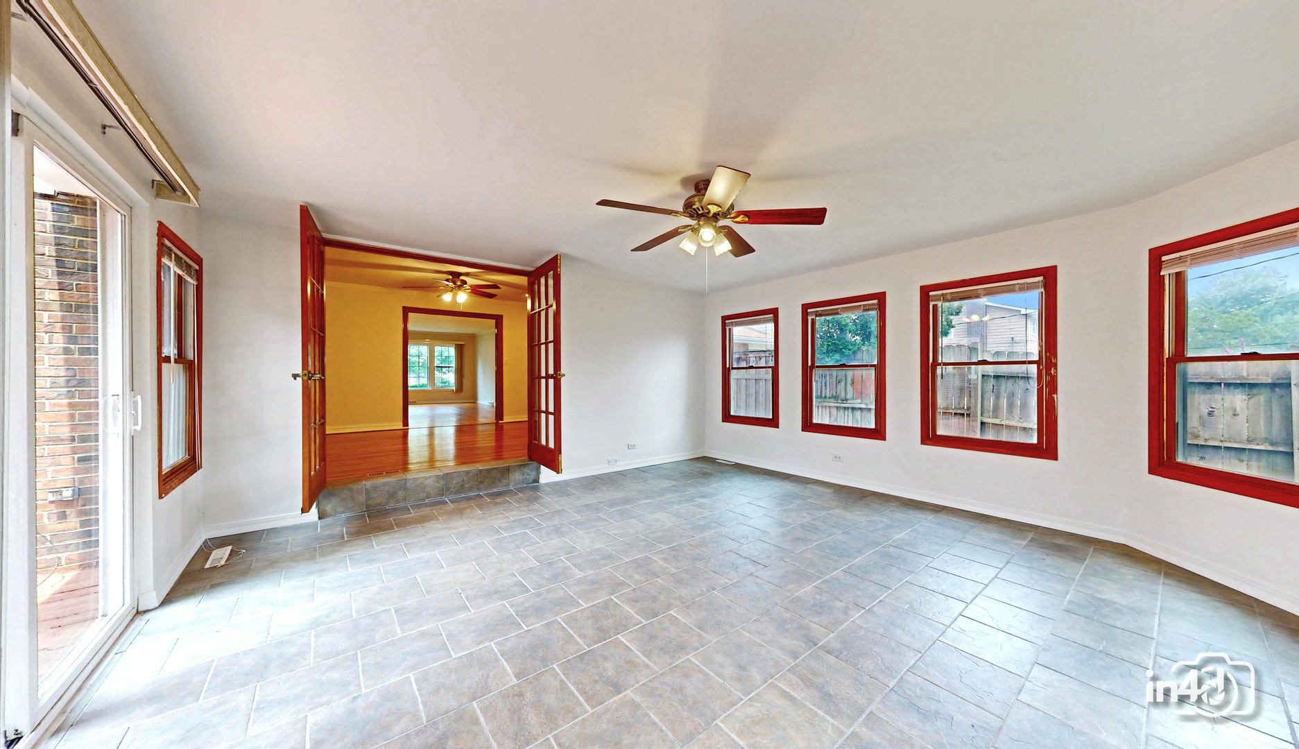 Gallery Image 19