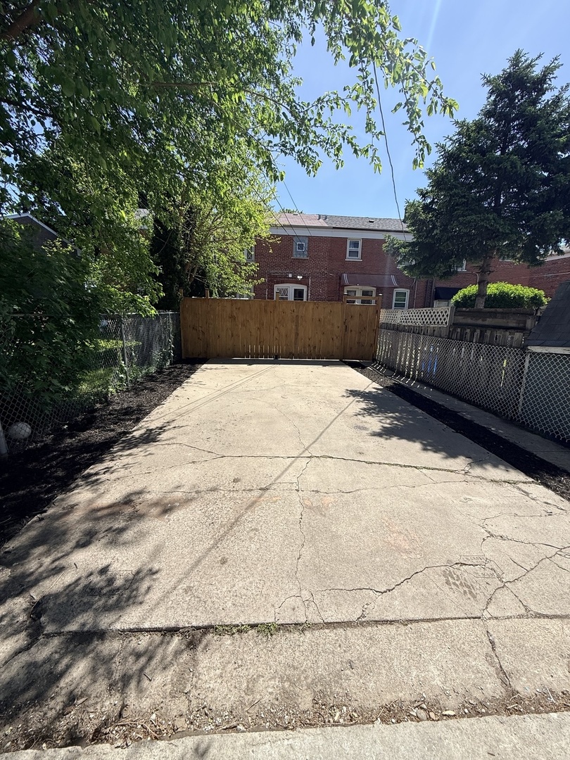 Gallery Image 16