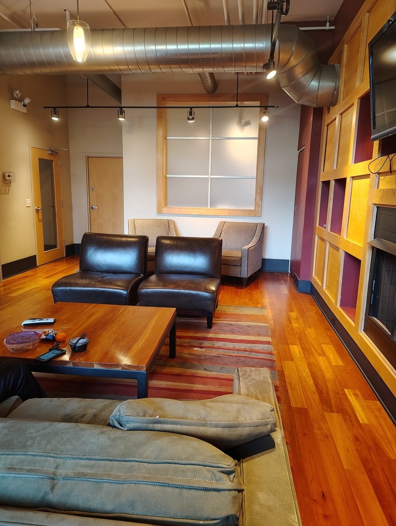 Gallery Image 6