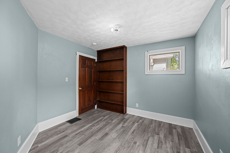 Gallery Image 16