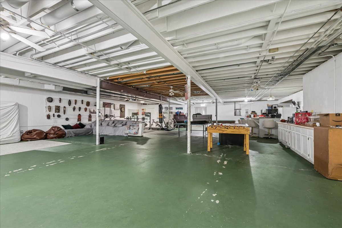 Gallery Image 16