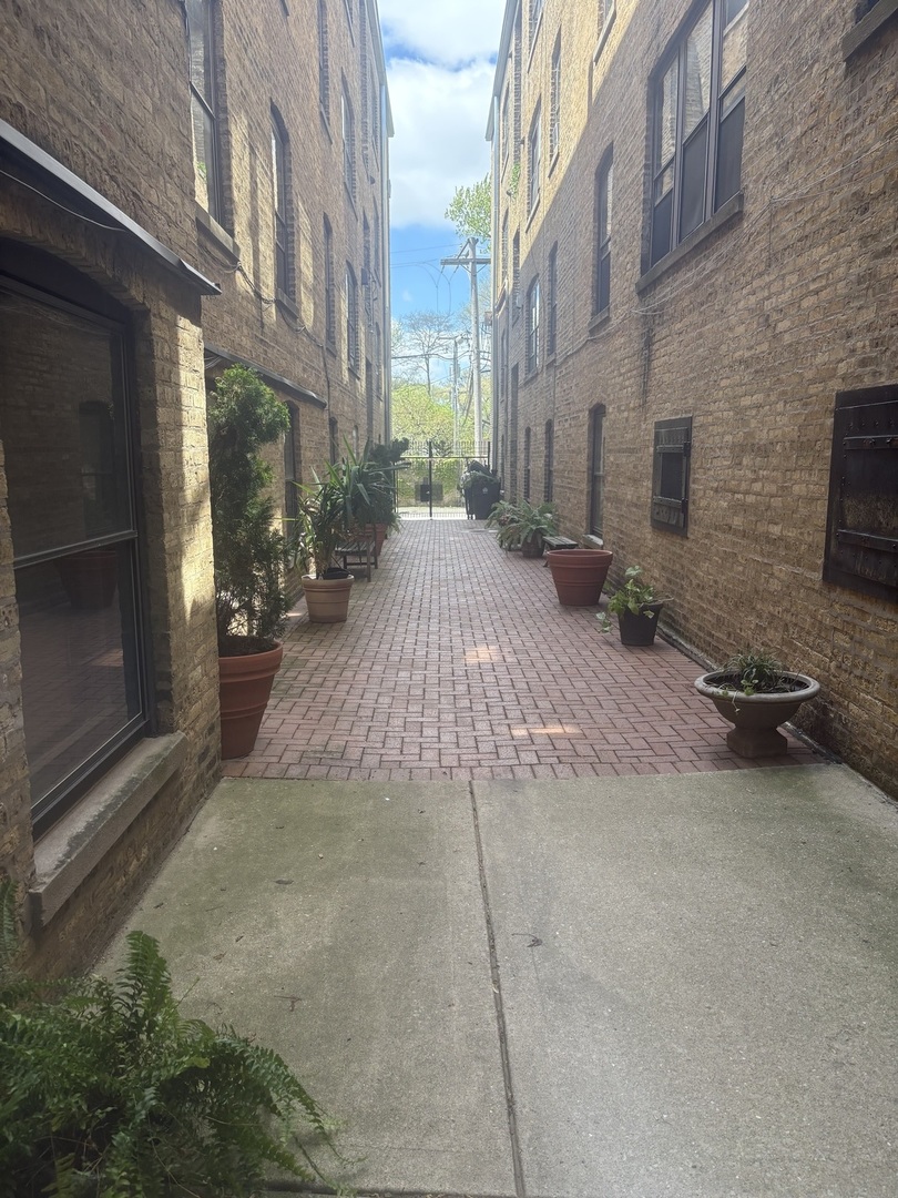 Gallery Image 16