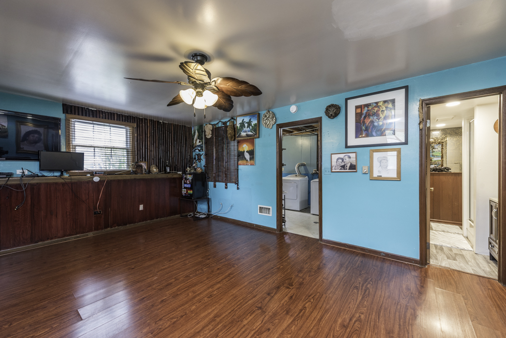 Gallery Image 18