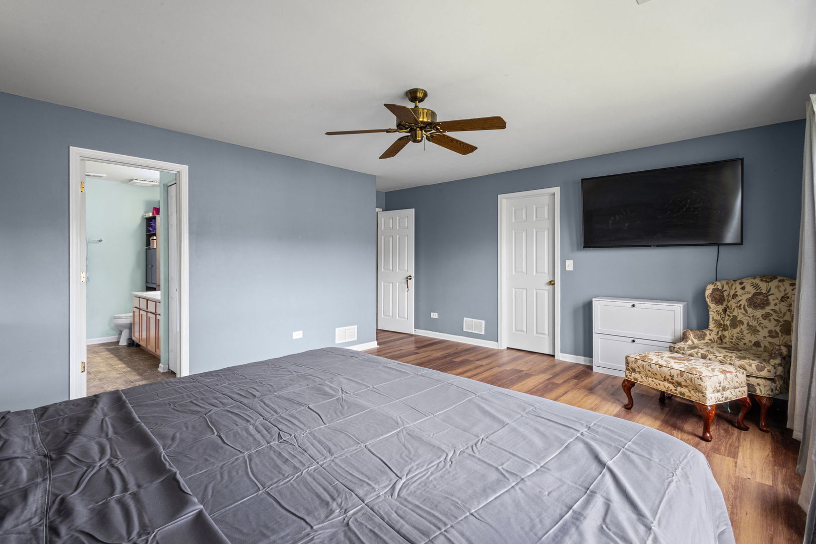 Gallery Image 13