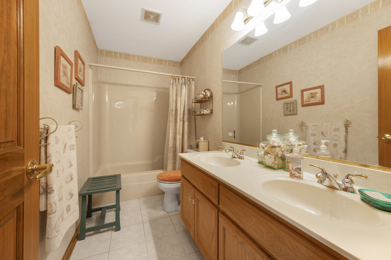 Gallery Image 15