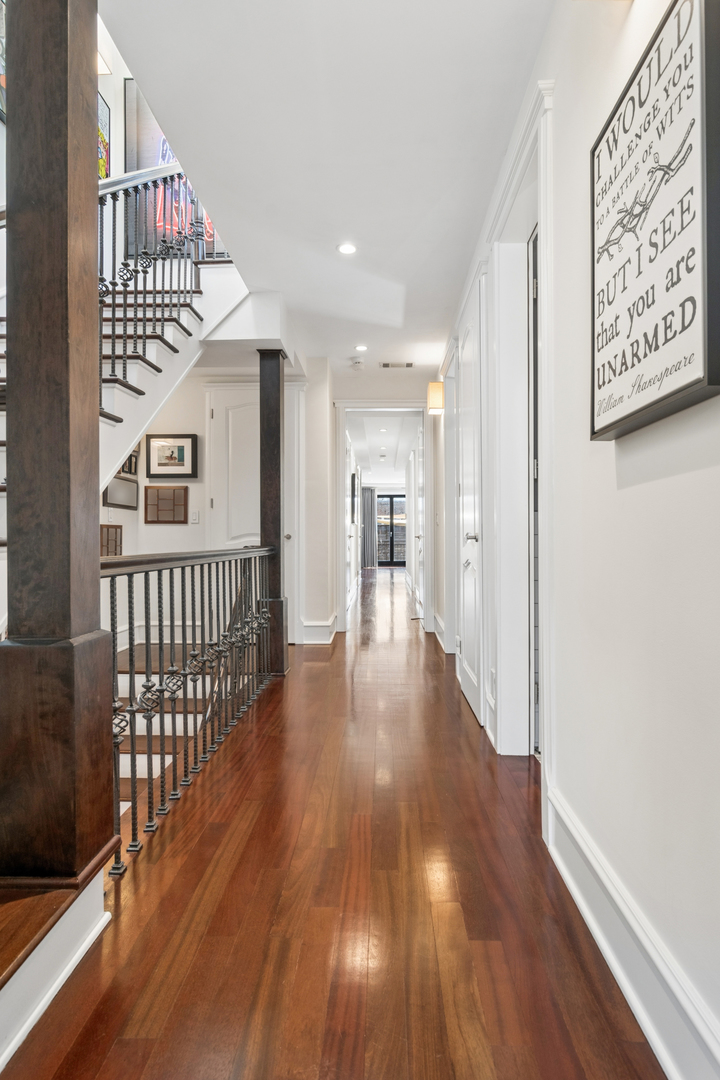 Gallery Image 18