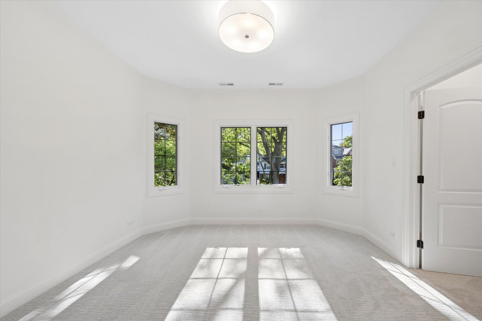 Gallery Image 19