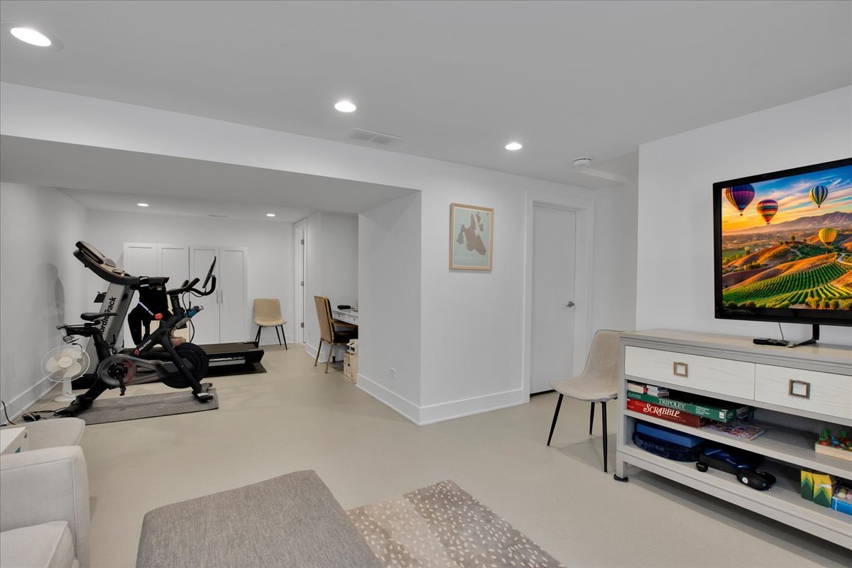 Gallery Image 30