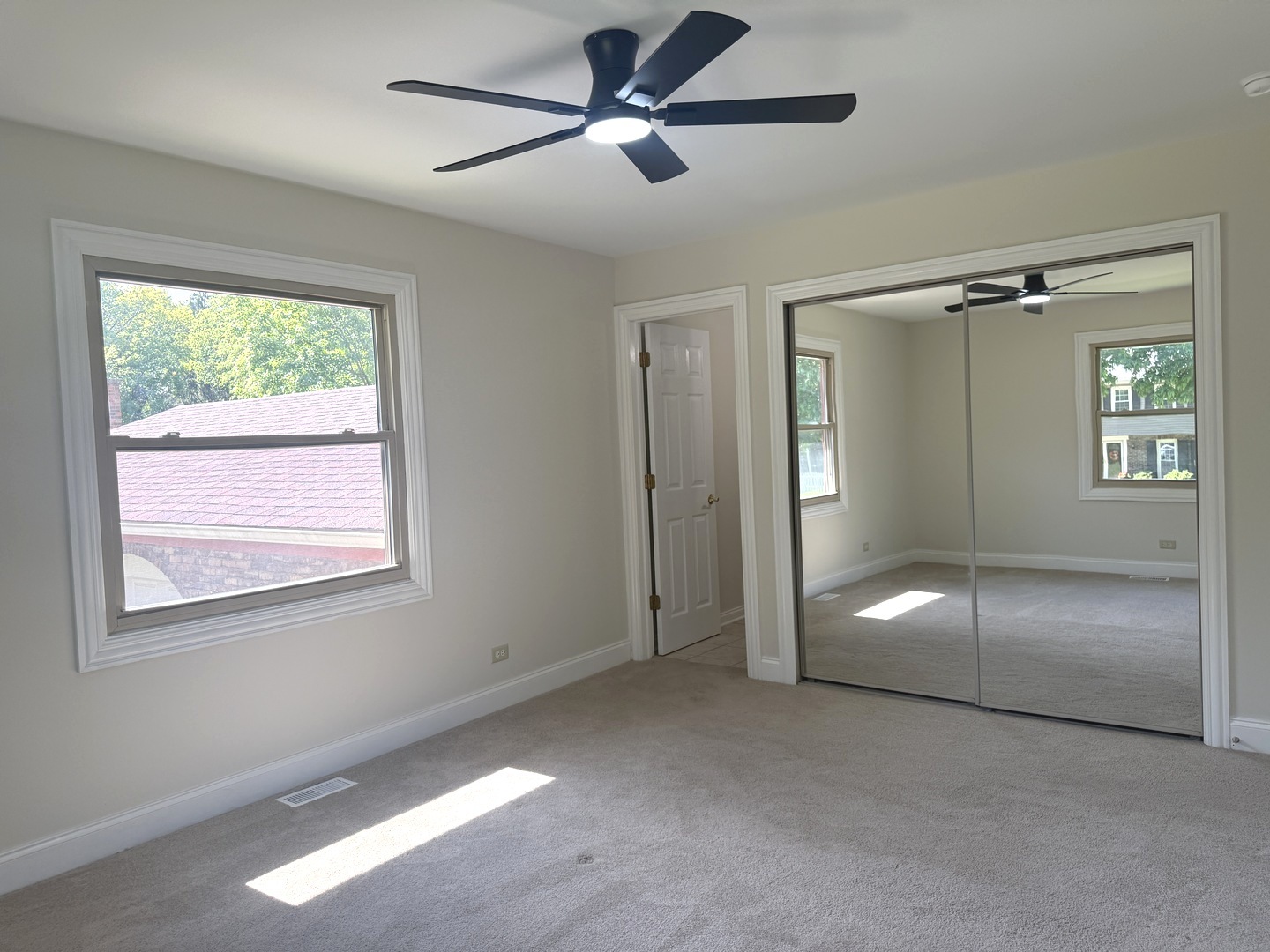 Gallery Image 19