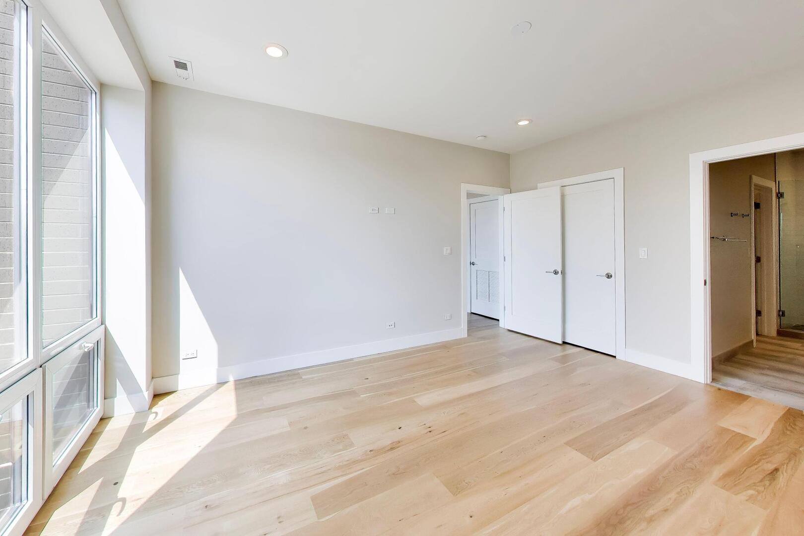 Gallery Image 18