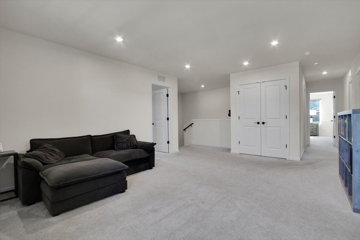 Gallery Image 19