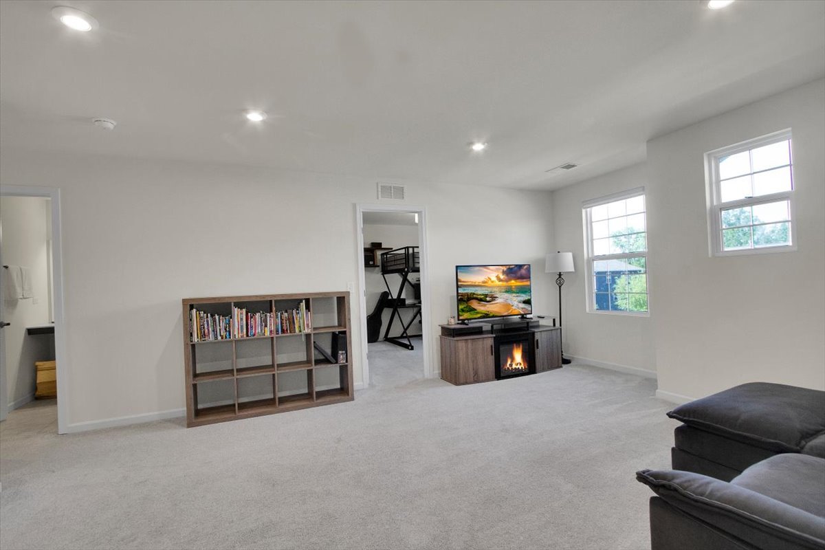 Gallery Image 18