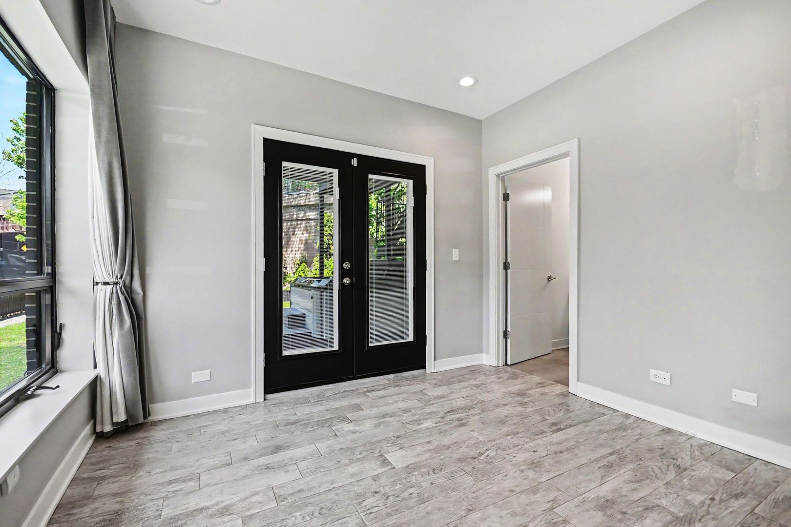 Gallery Image 15