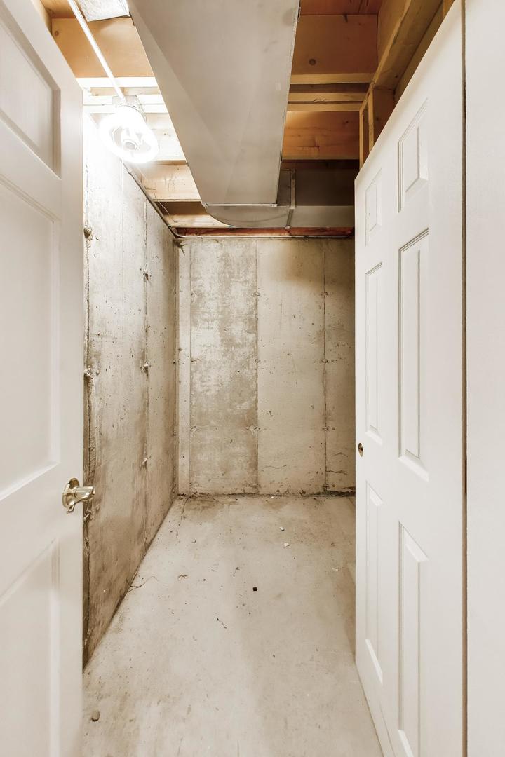 Gallery Image 38
