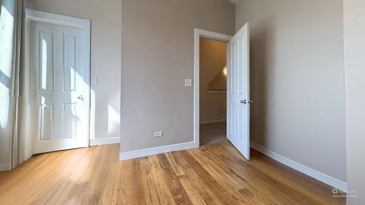 Gallery Image 16