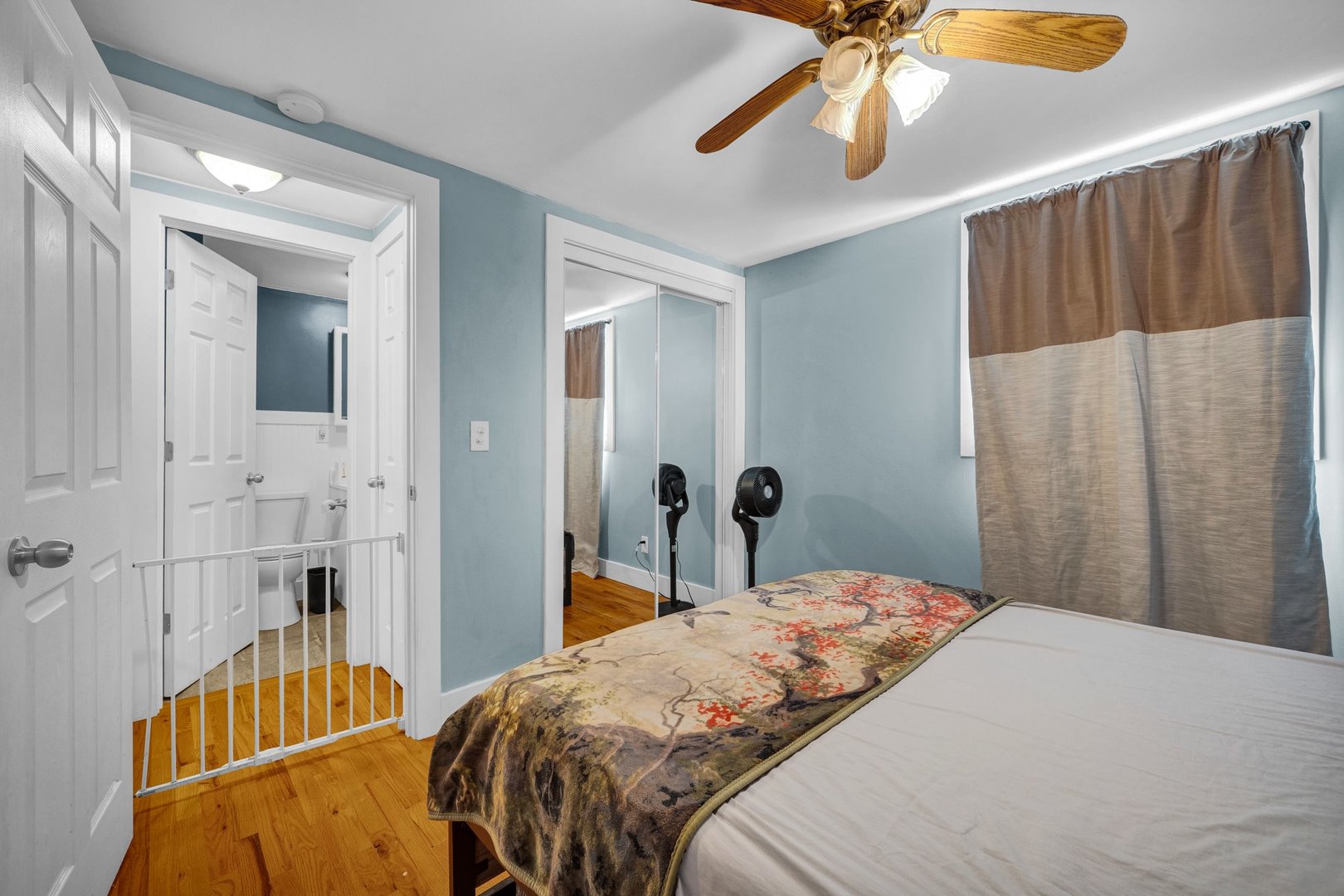 Gallery Image 13