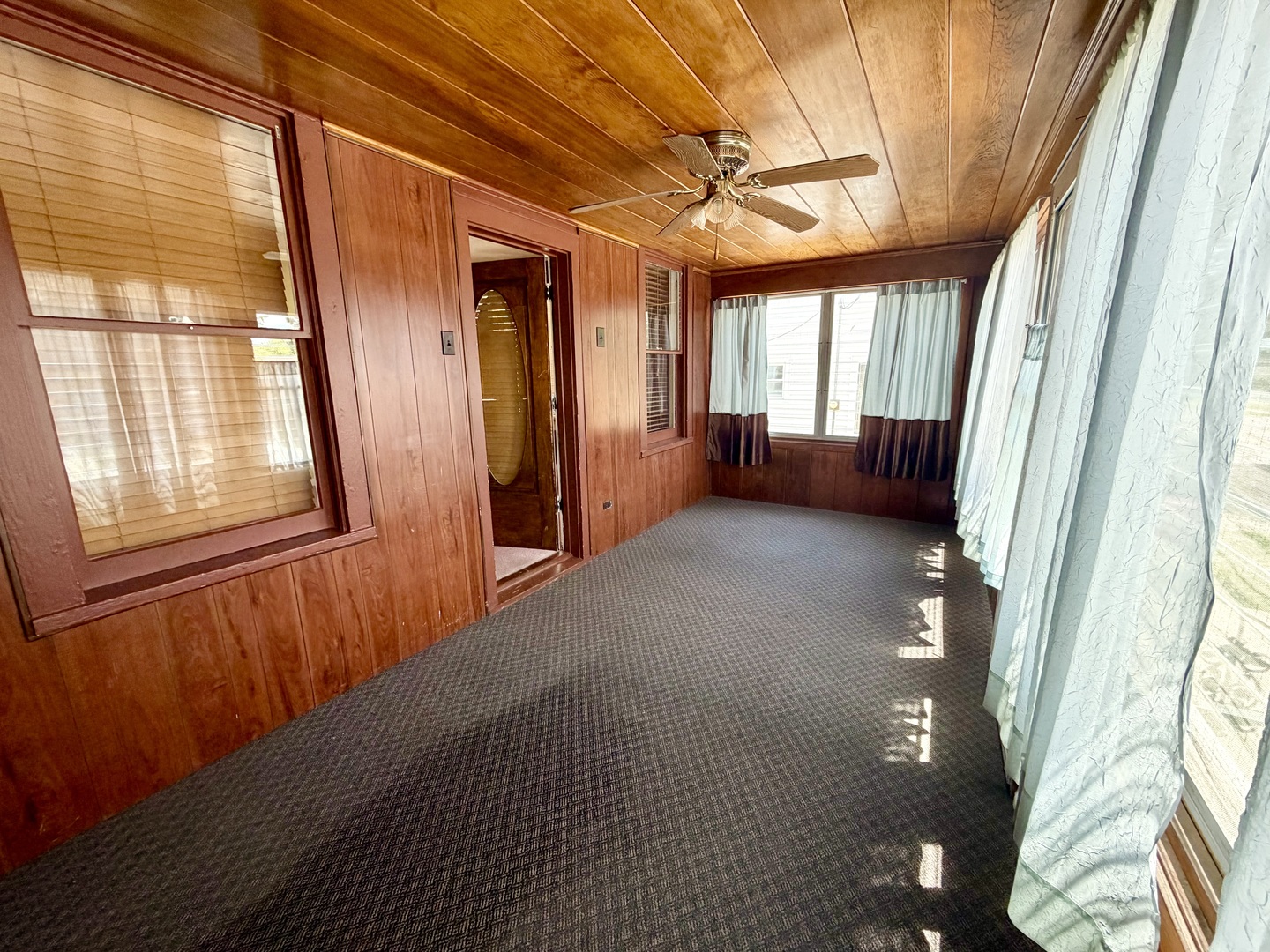 Gallery Image 16