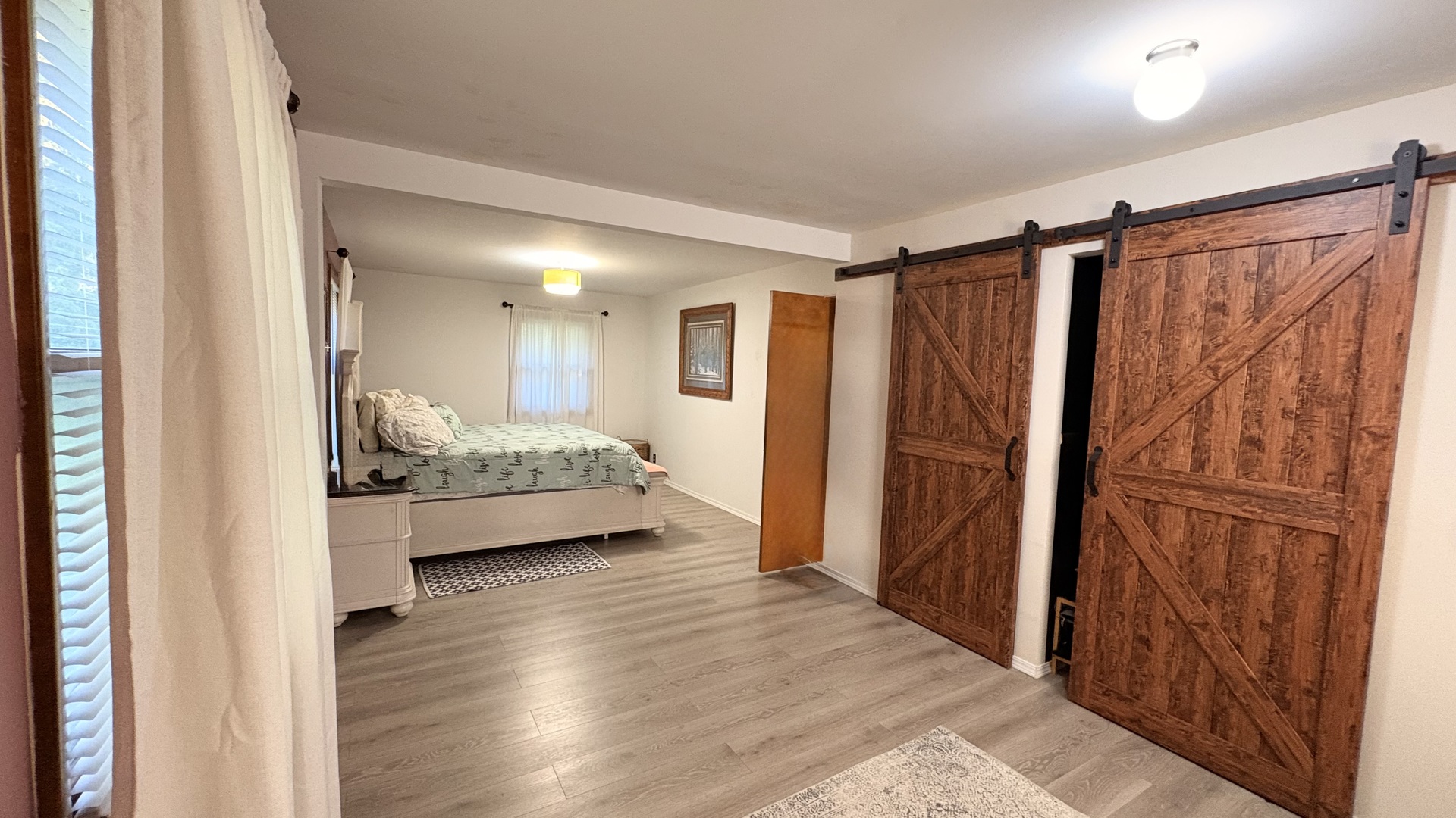 Gallery Image 15