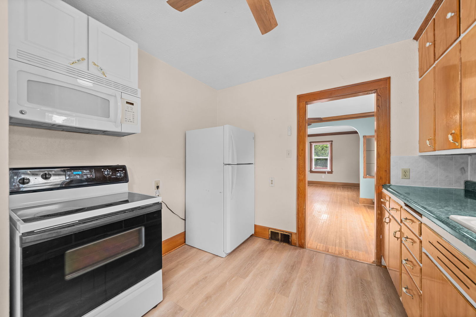 Gallery Image 15