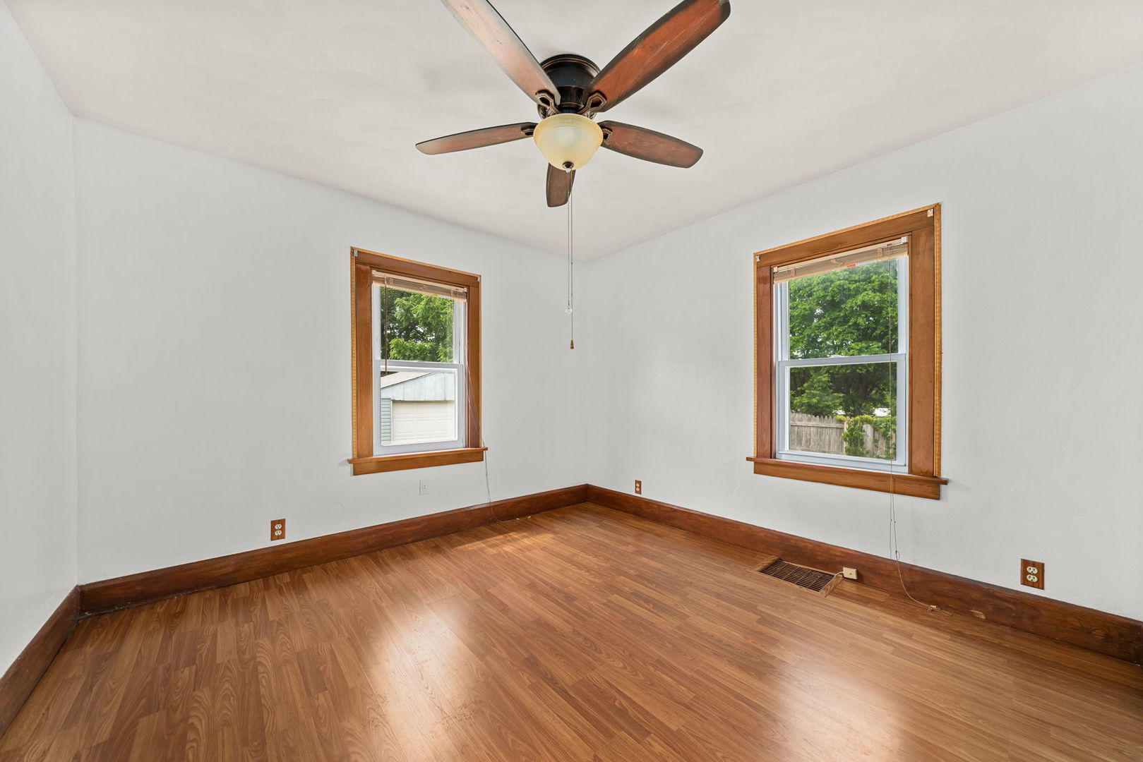 Gallery Image 16