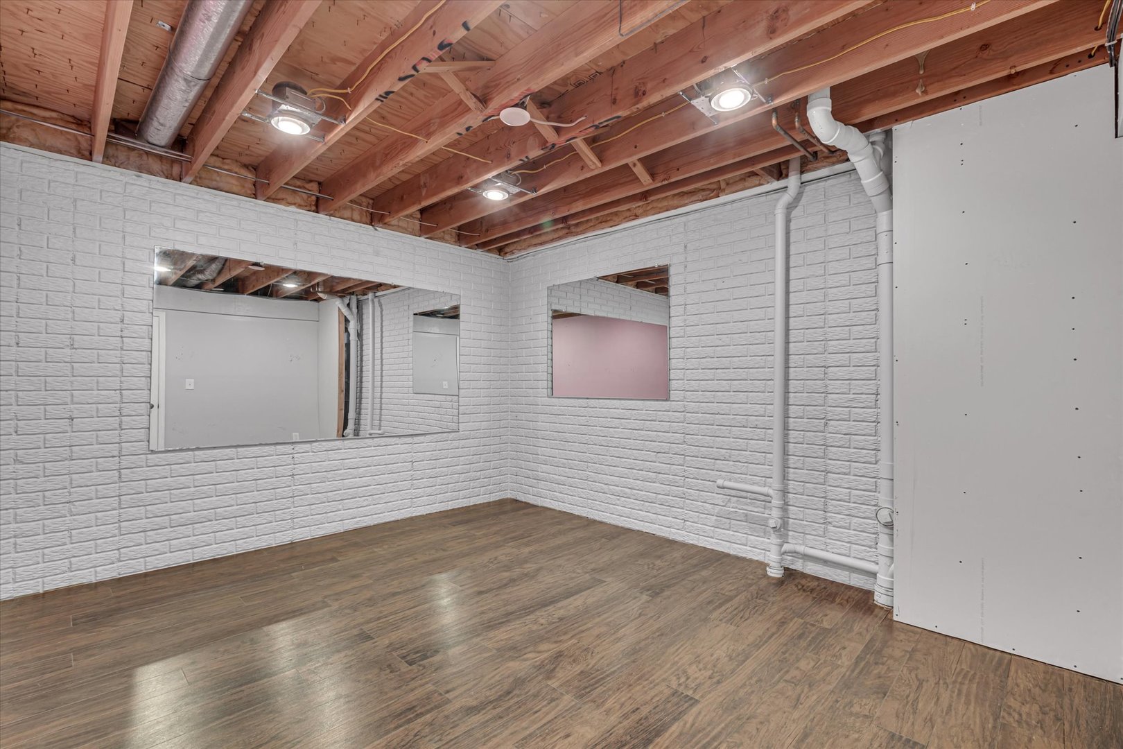 Gallery Image 67