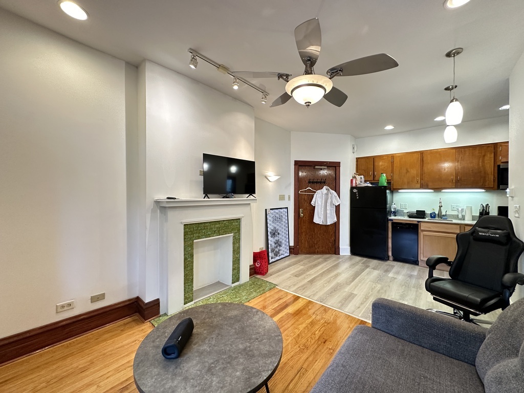 Gallery Image 15