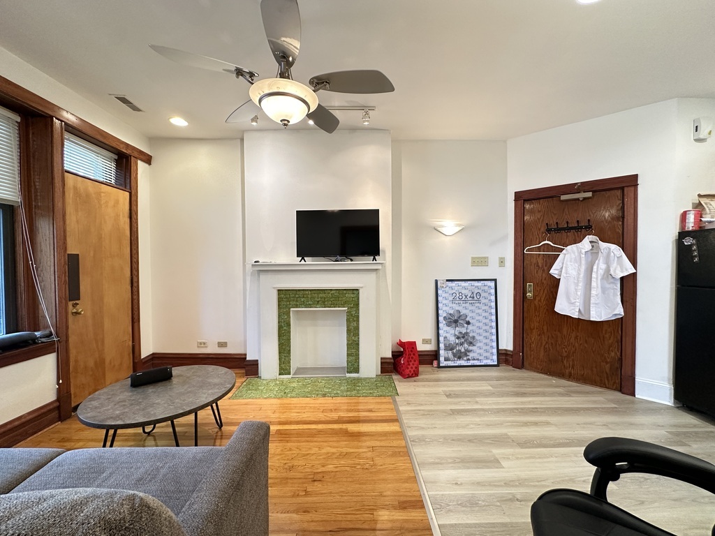 Gallery Image 10