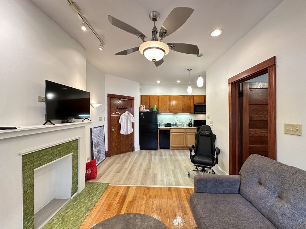 Gallery Image 14