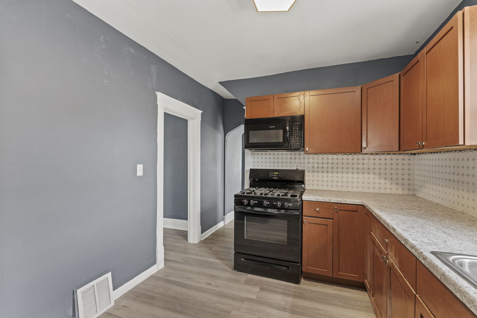 Gallery Image 13