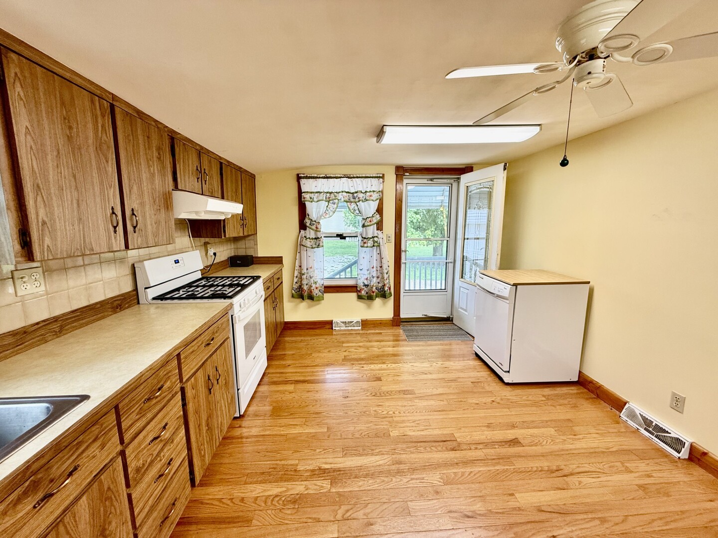 Gallery Image 14