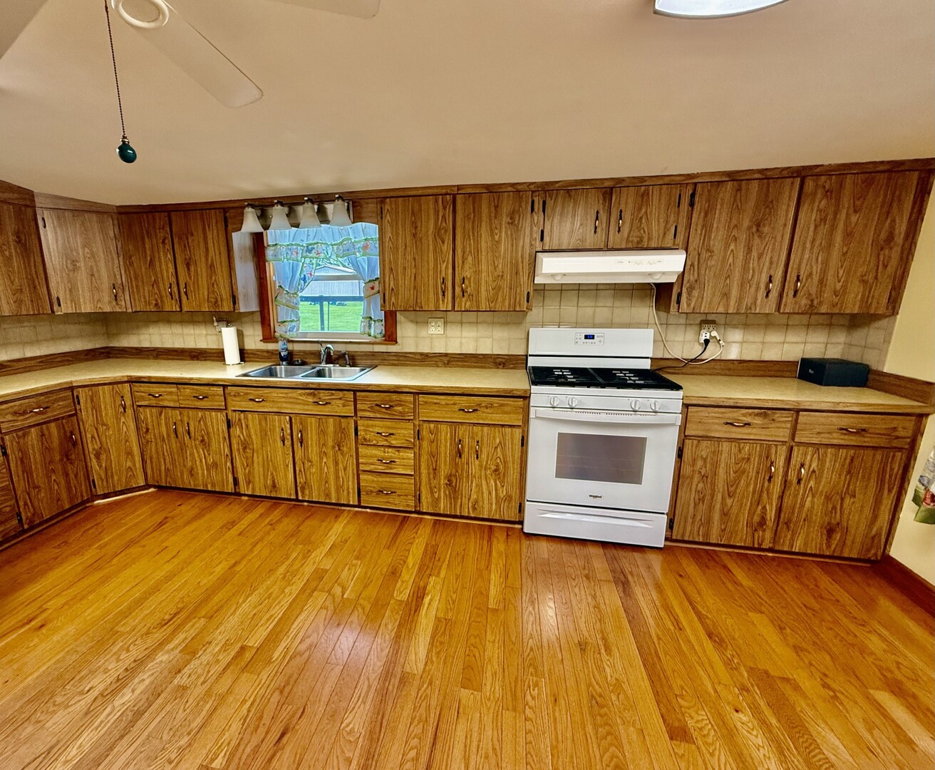 Gallery Image 15