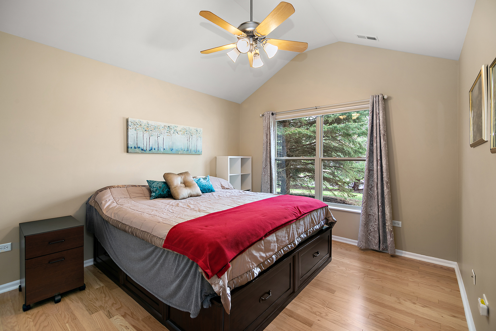 Gallery Image 13