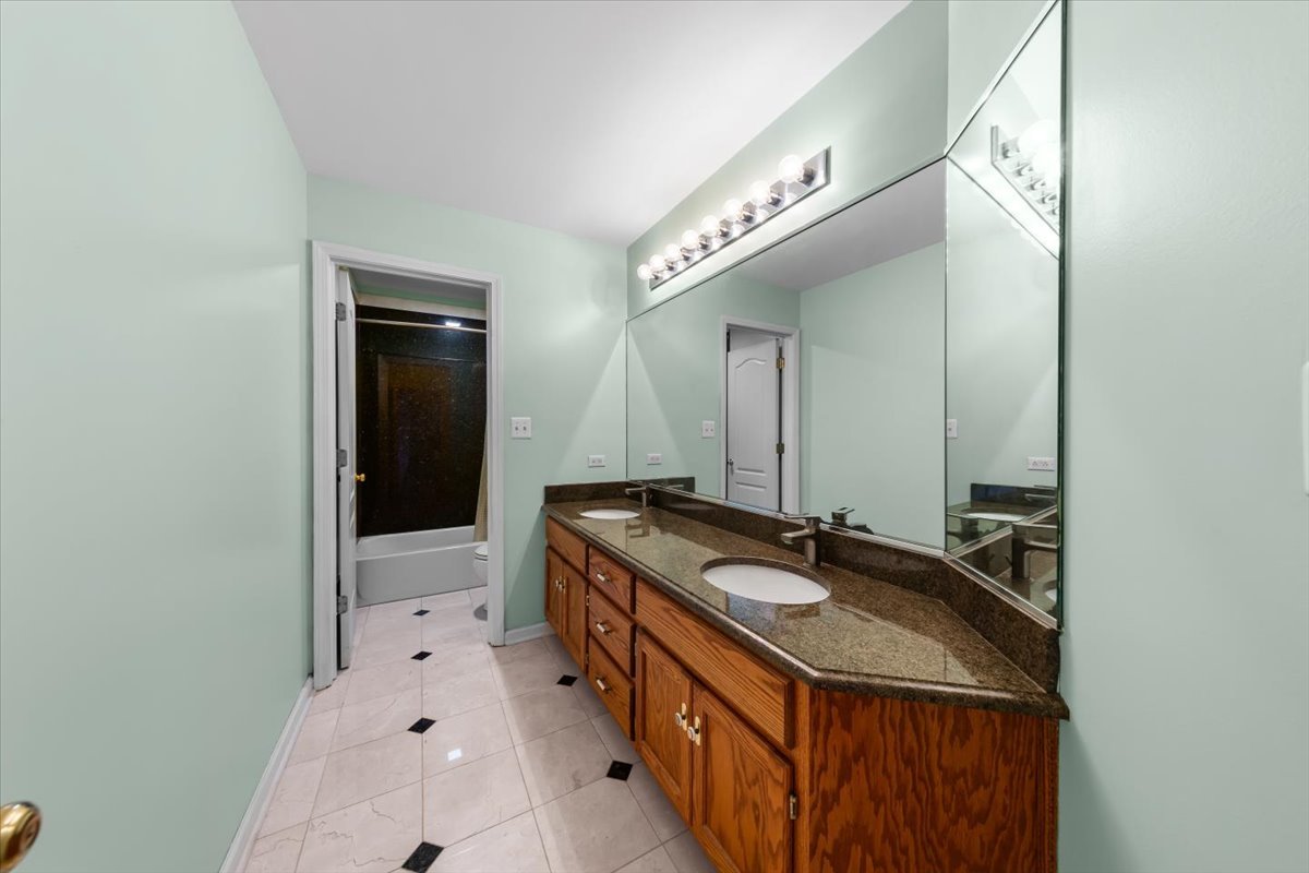 Gallery Image 15