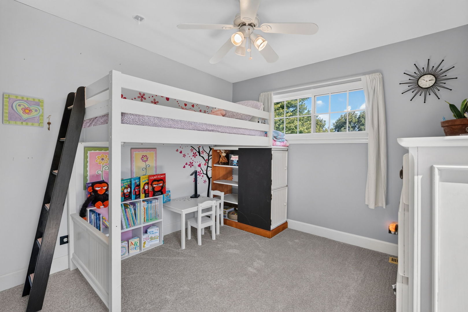 Gallery Image 17