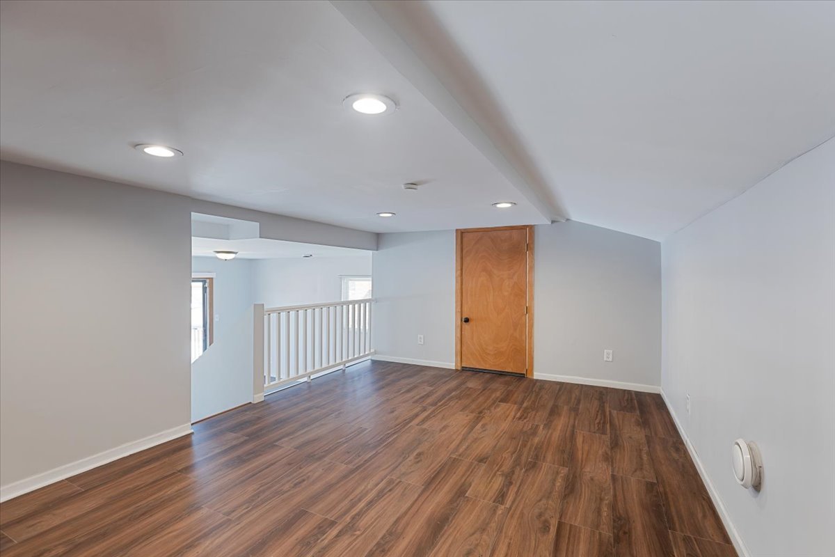 Gallery Image 19