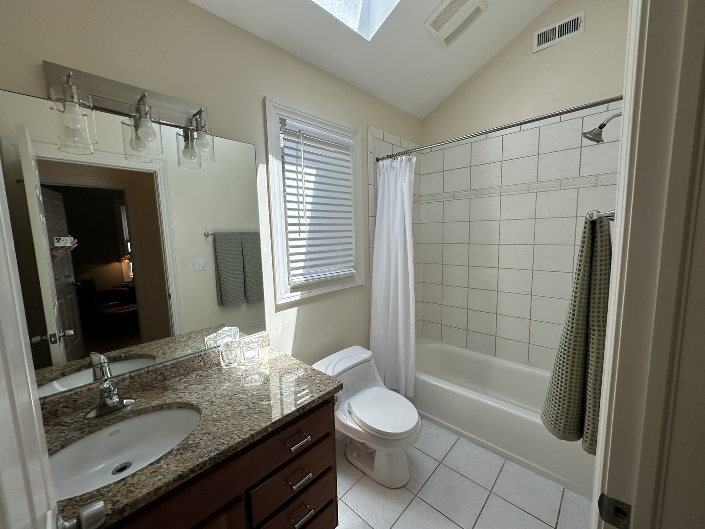 Gallery Image 18