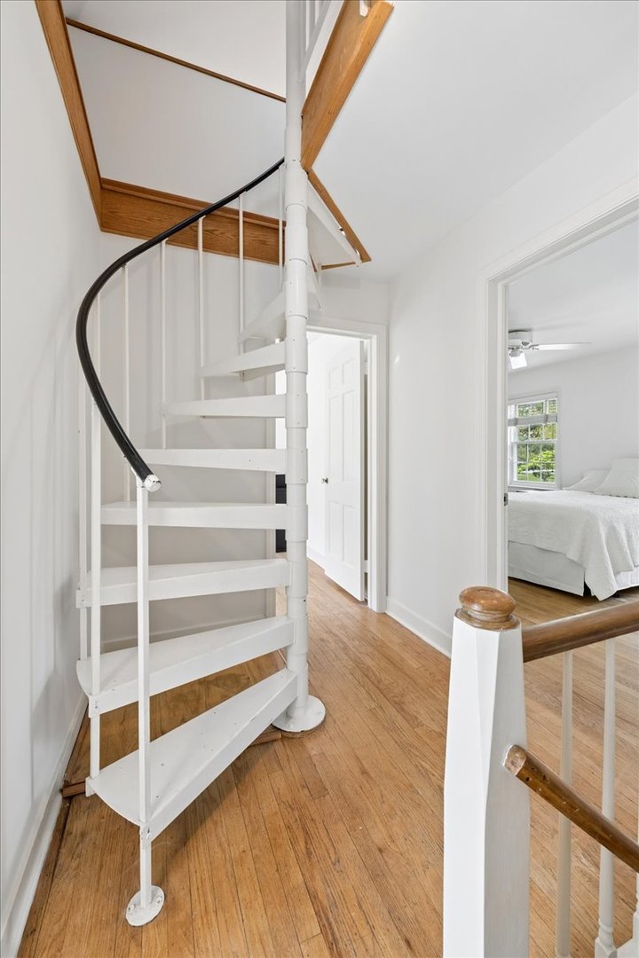 Gallery Image 13