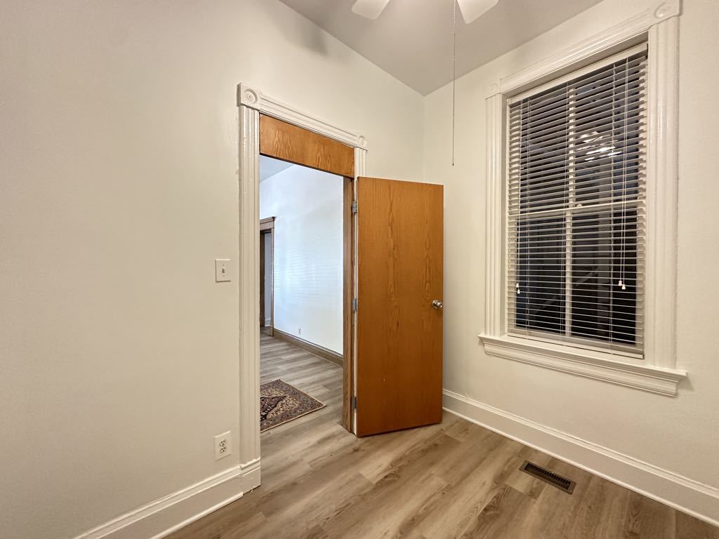 Gallery Image 16
