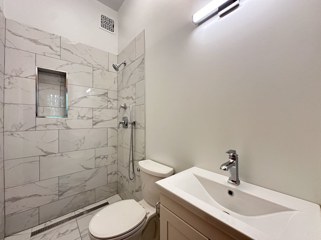 Gallery Image 19