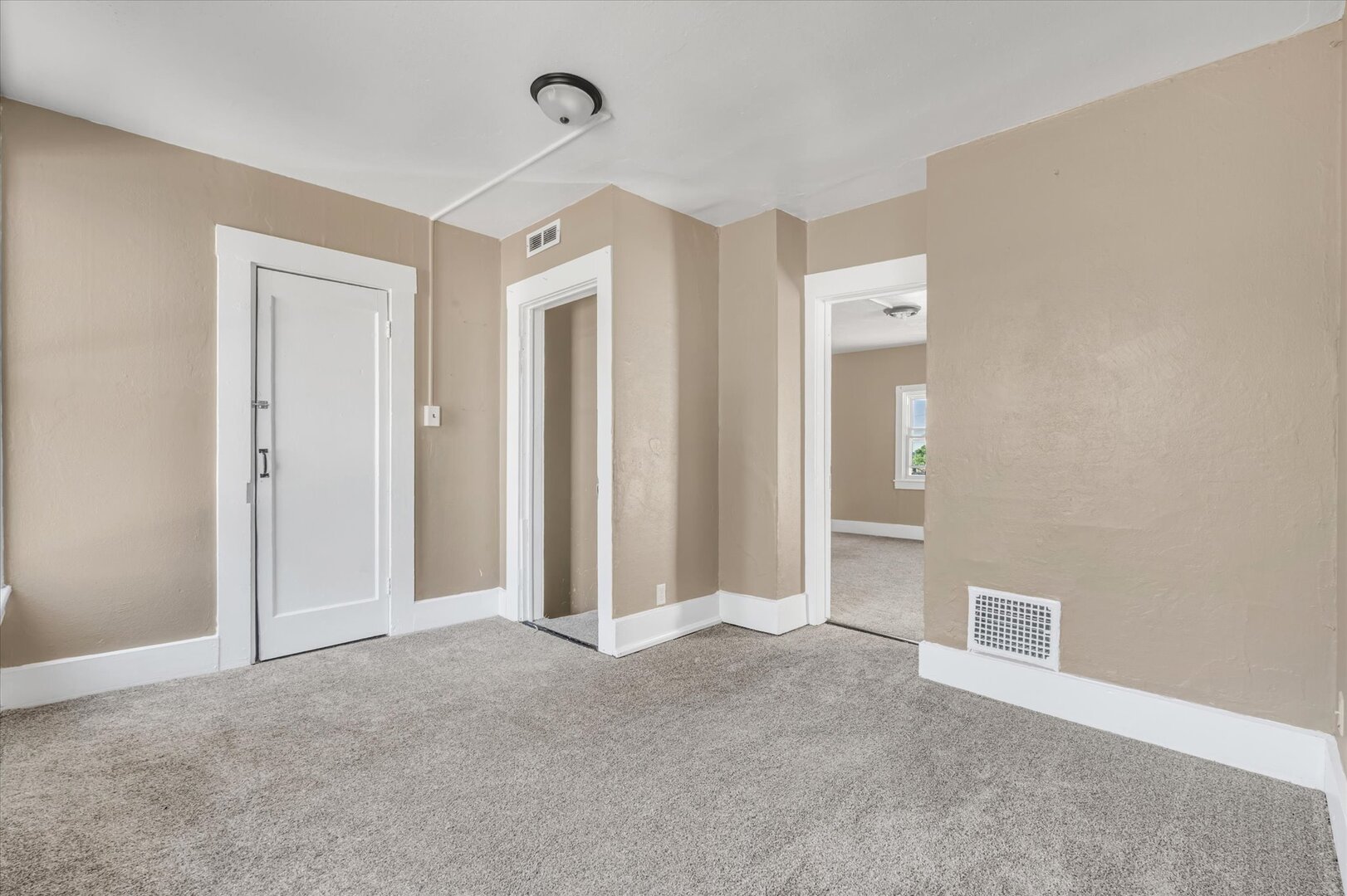 Gallery Image 17