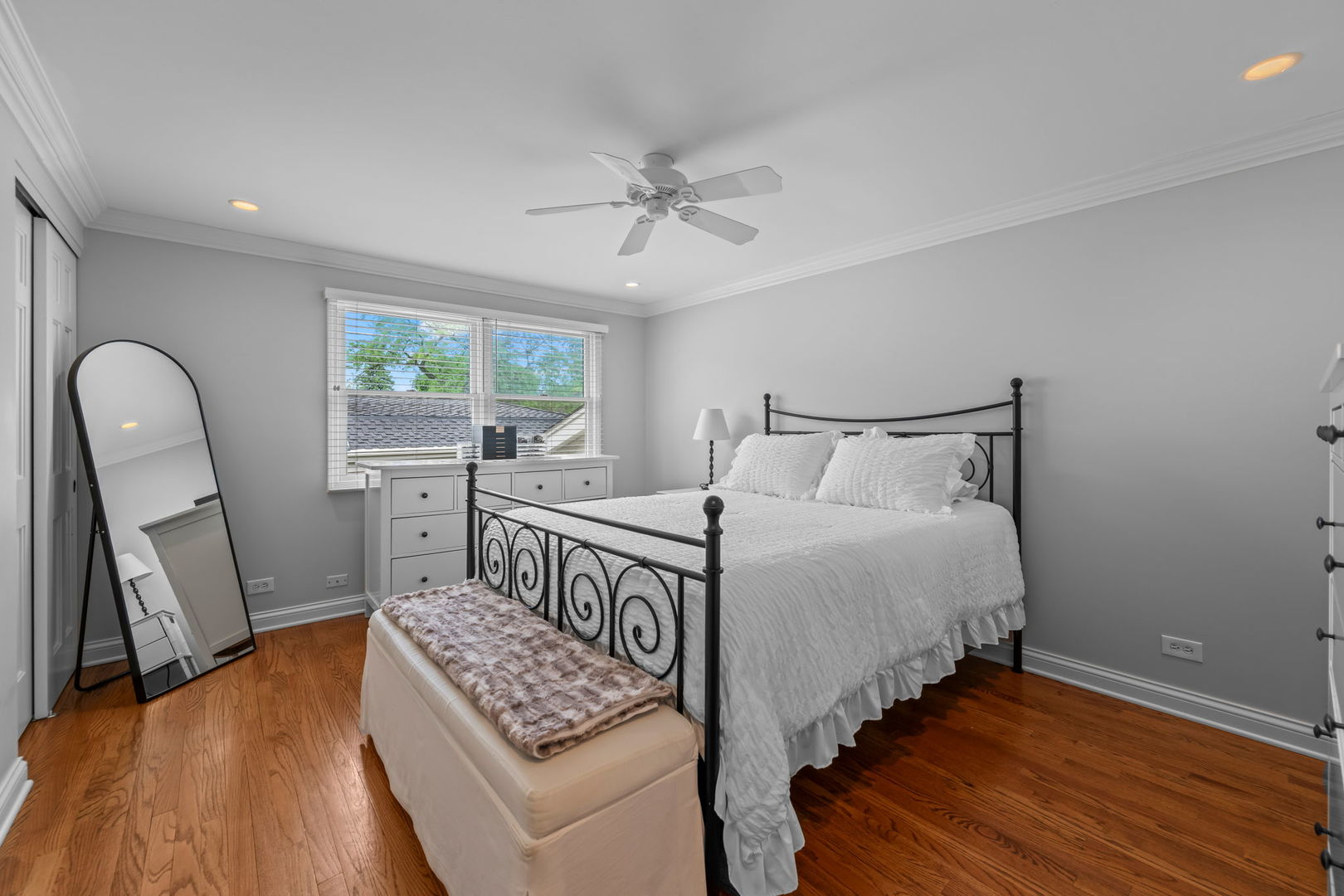 Gallery Image 15