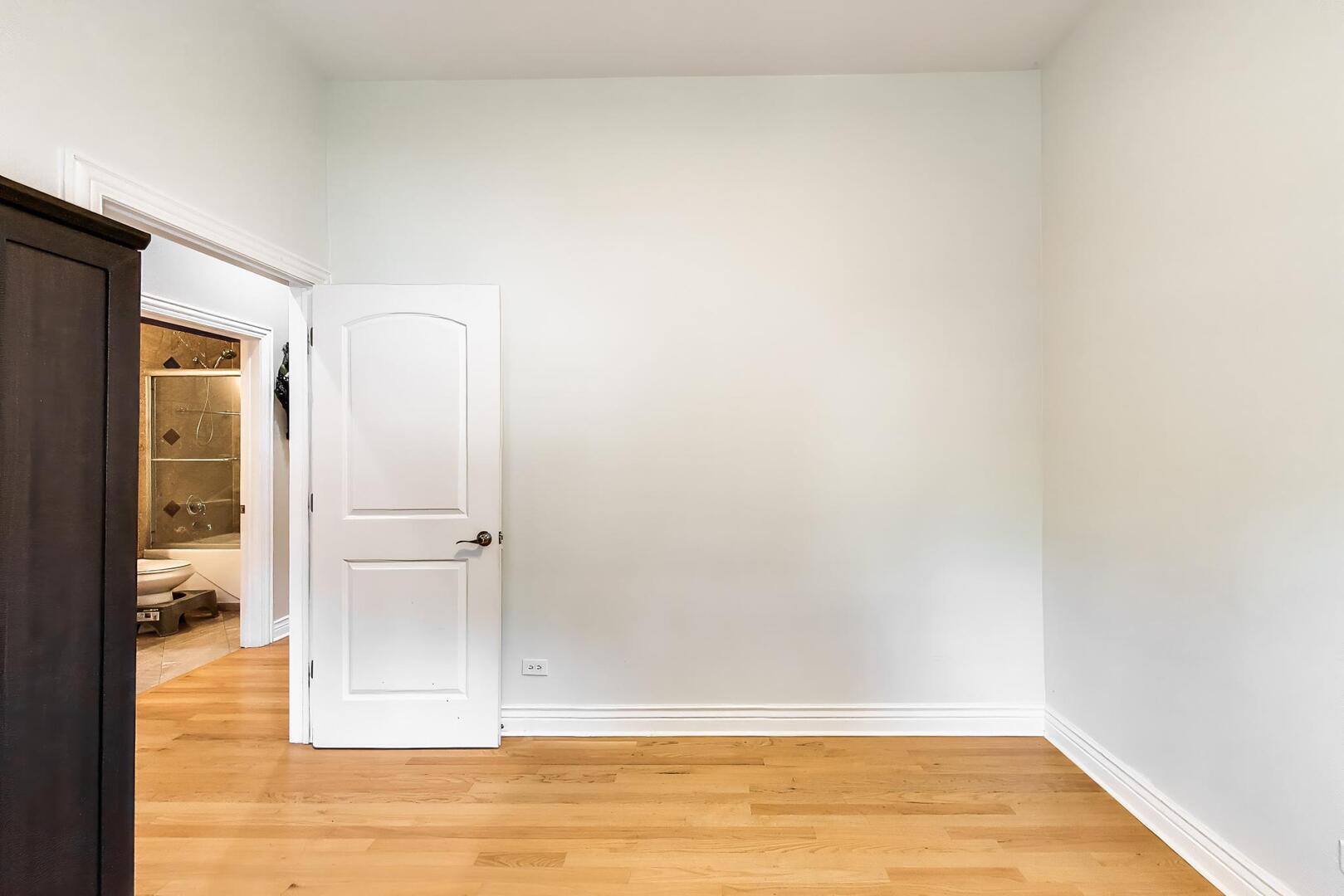 Gallery Image 19
