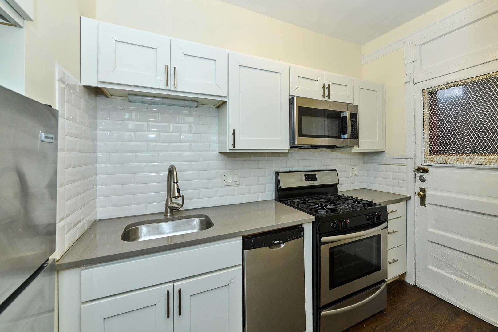 Gallery Image 13