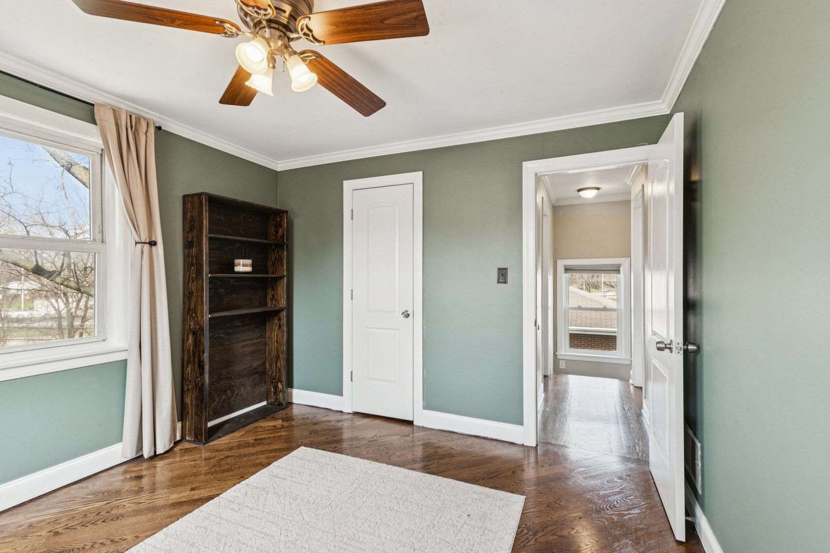 Gallery Image 13