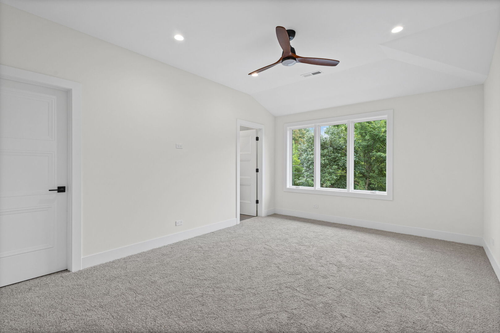 Gallery Image 21