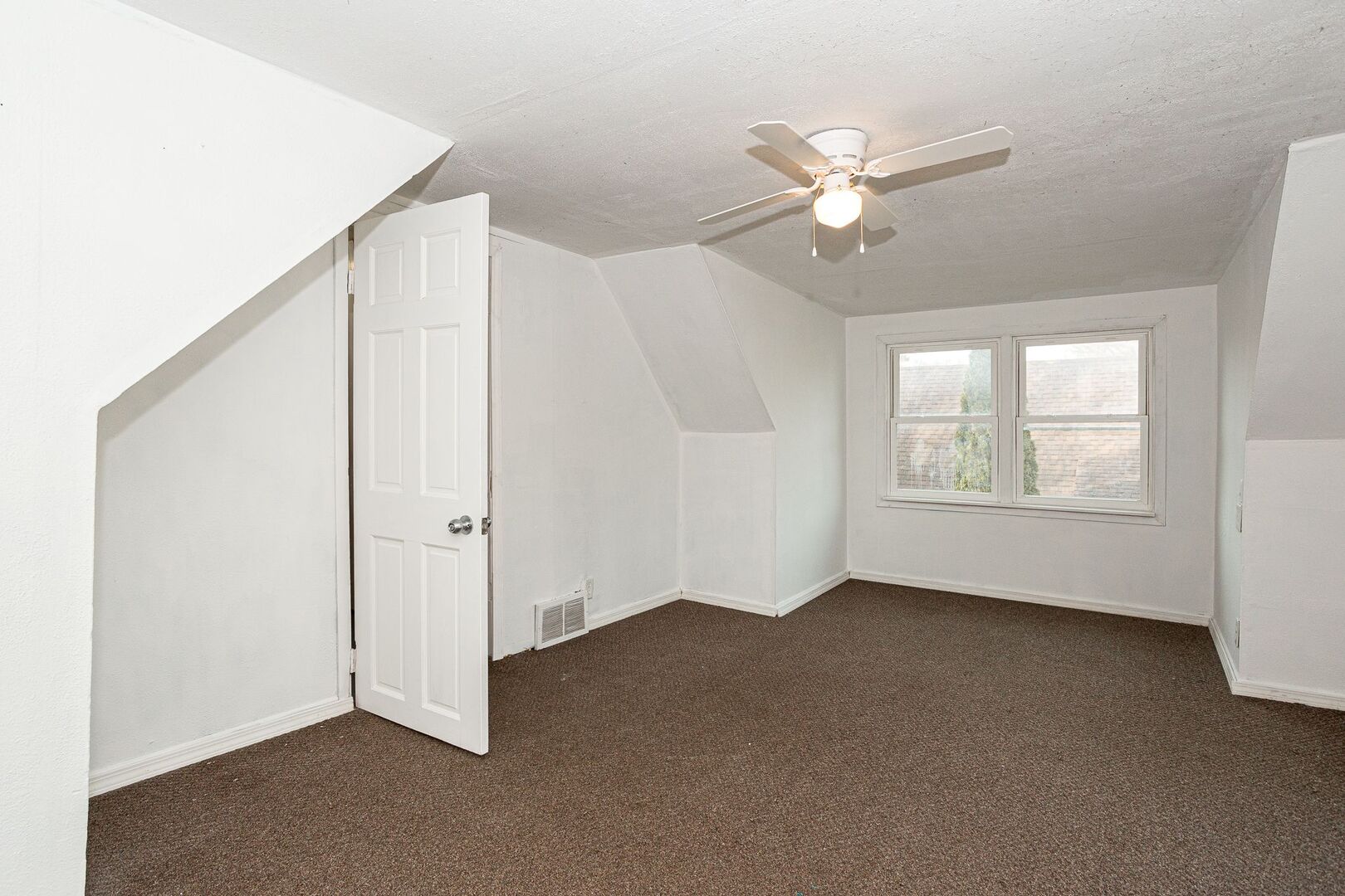 Gallery Image 19