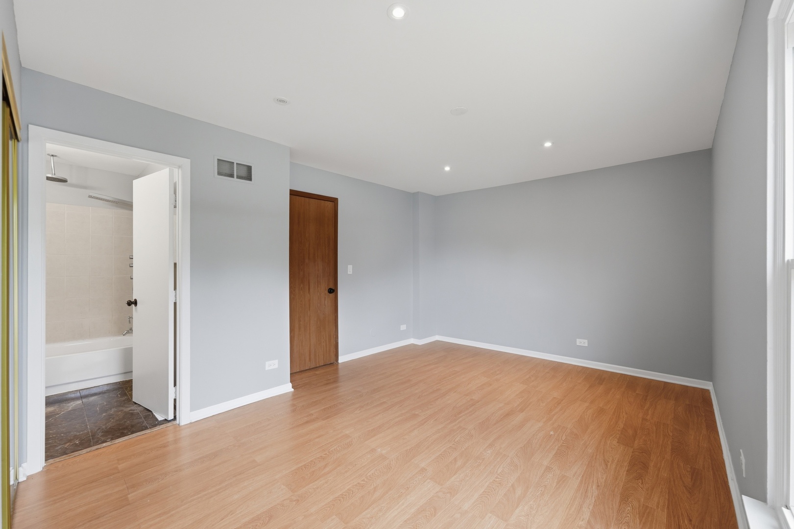 Gallery Image 19
